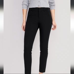 Old Navy mid-rise pixie pants